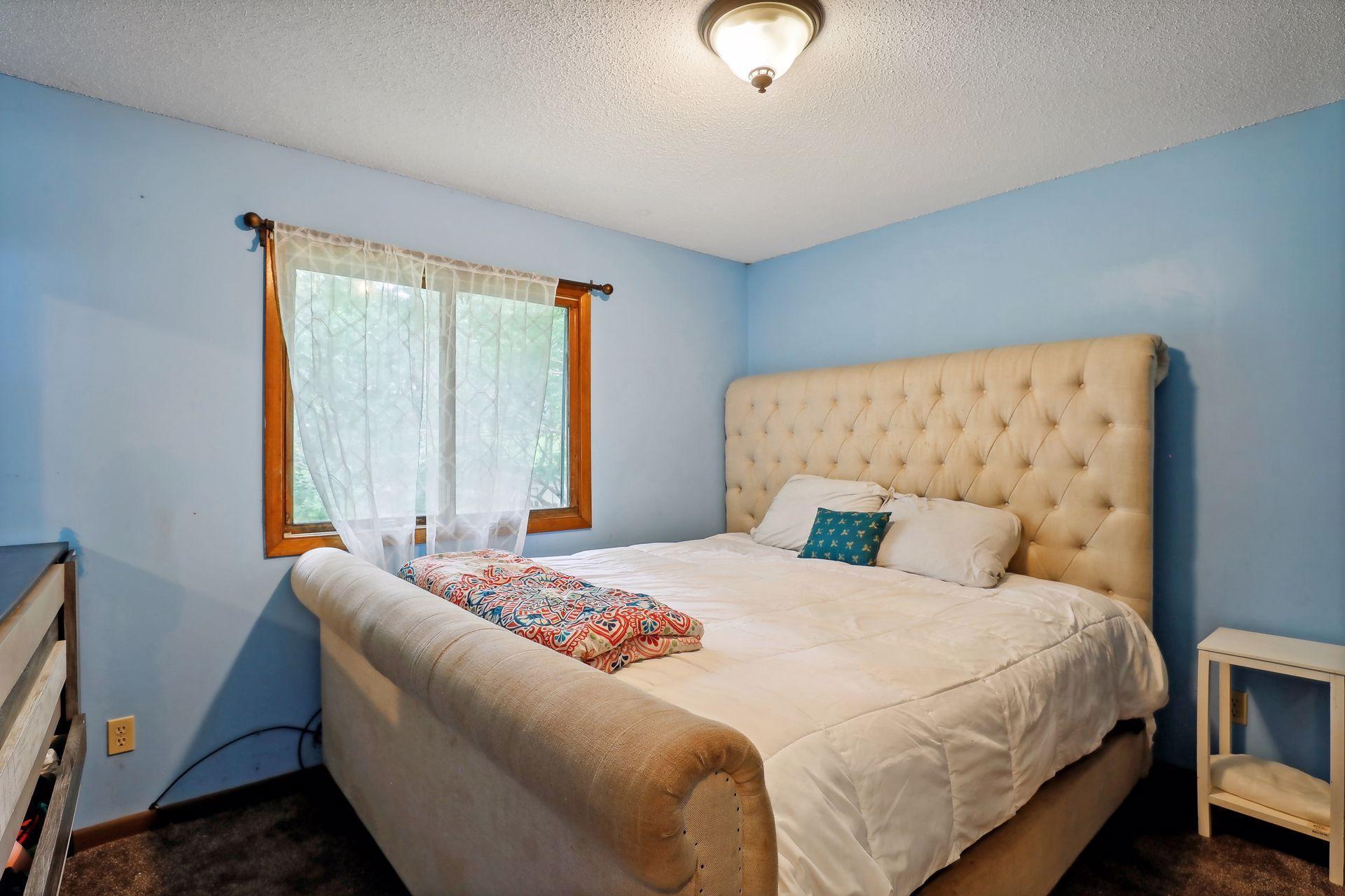 1140 Minnesota Street S