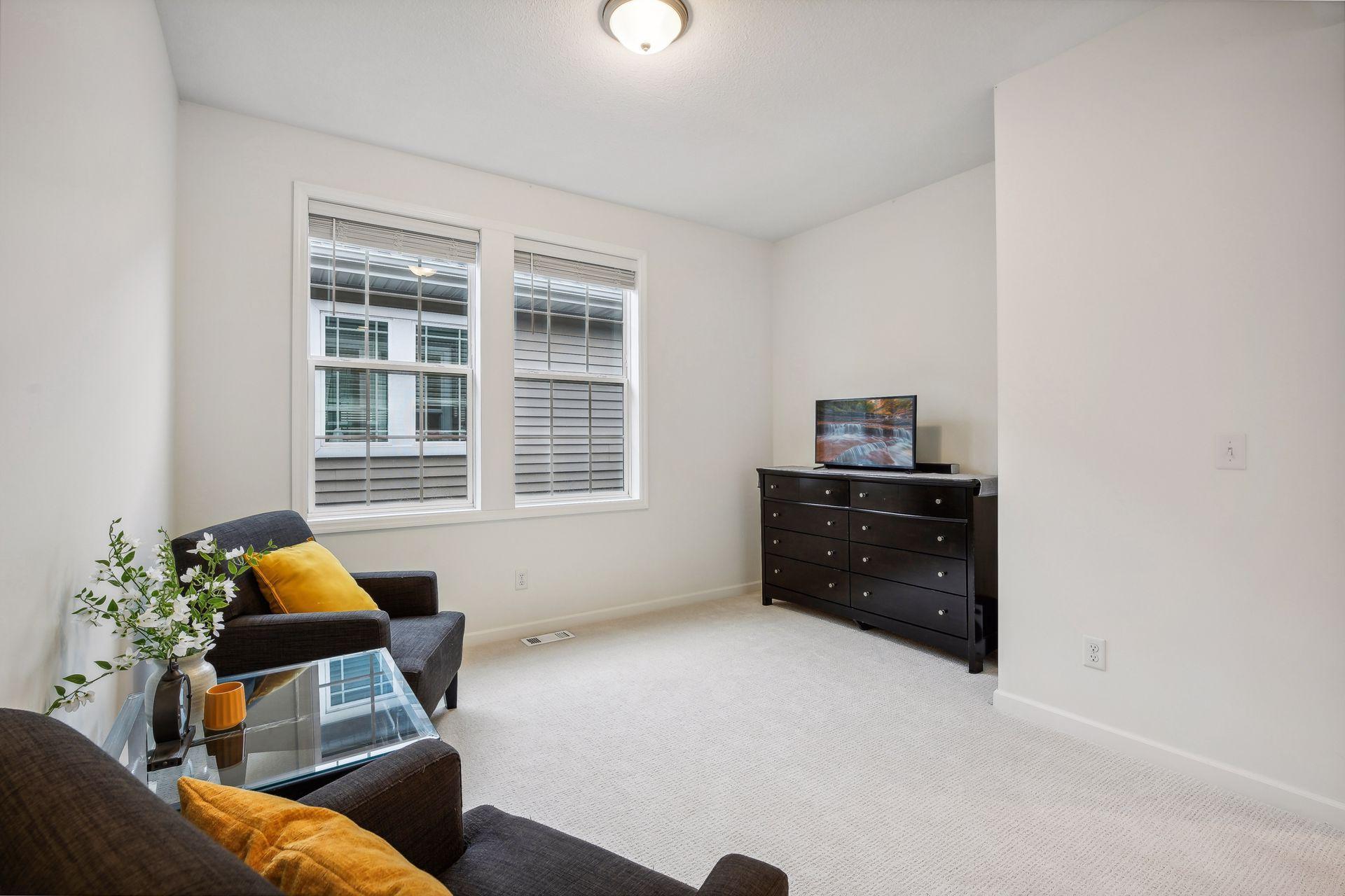 8090 Arrowwood Lane N