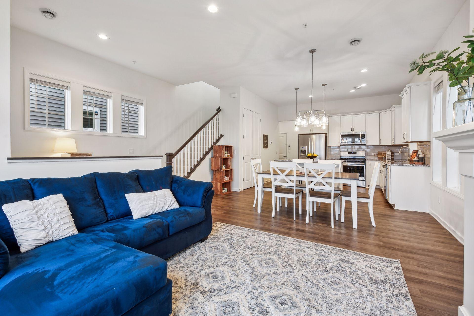 8090 Arrowwood Lane N