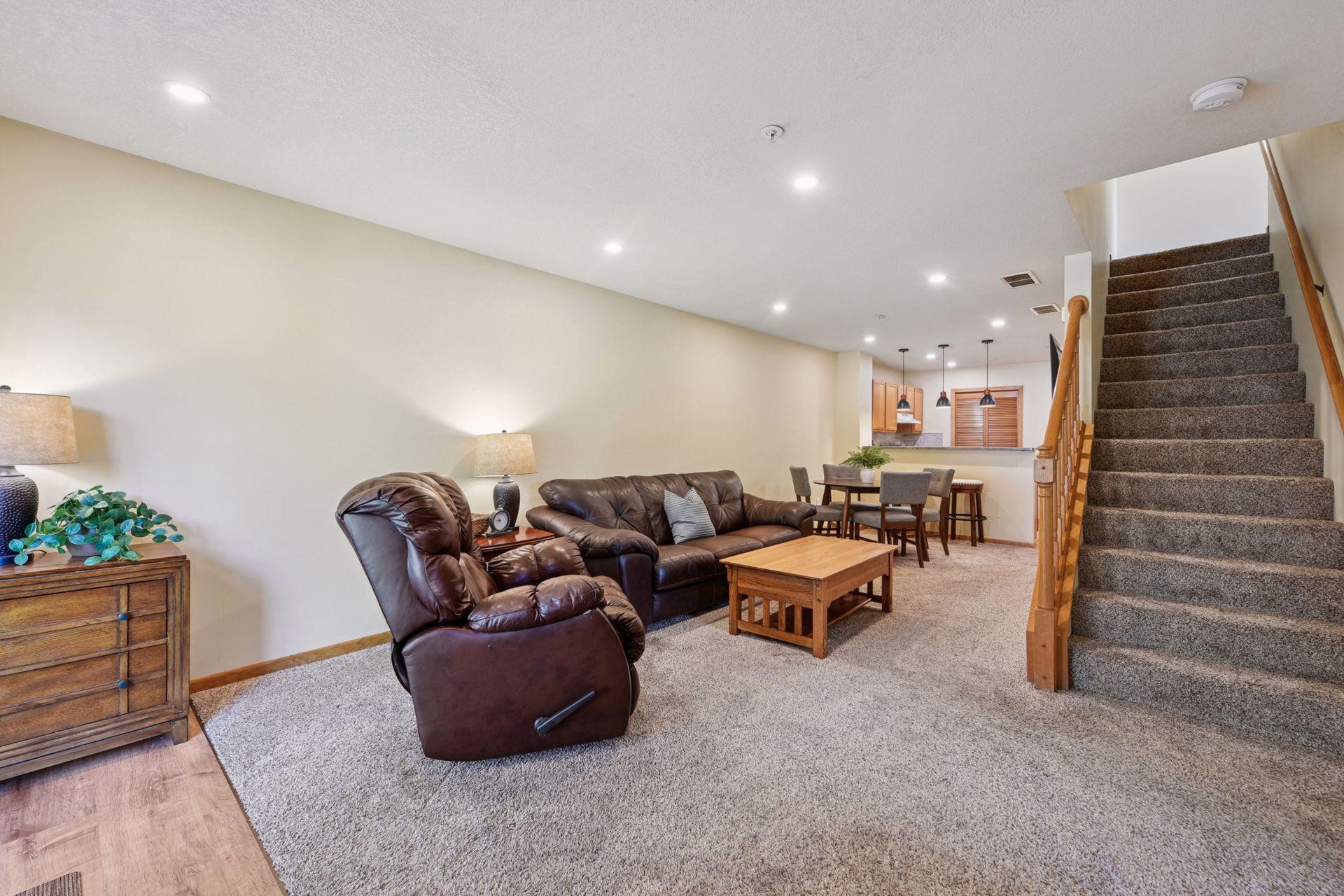 2230 Ranchview Lane N Unit: 93