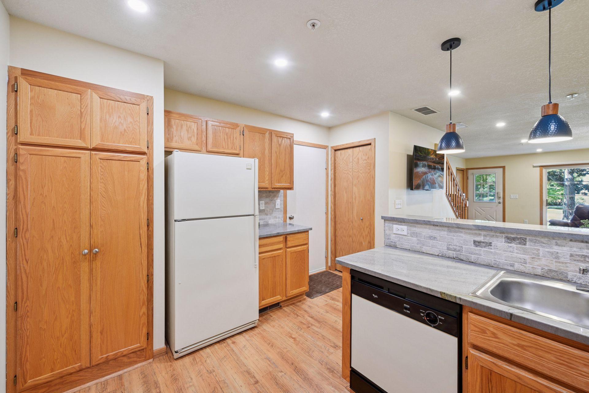 2230 Ranchview Lane N Unit: 93