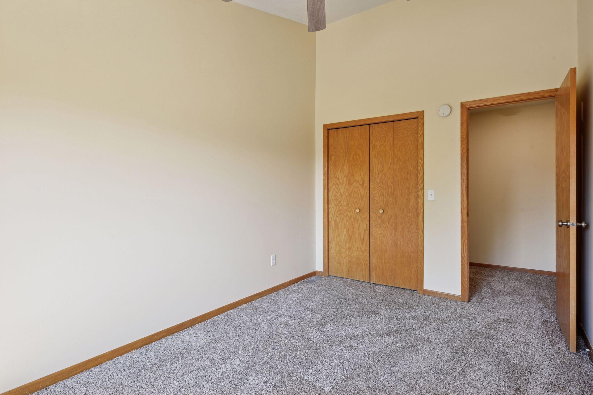 2230 Ranchview Lane N Unit: 93