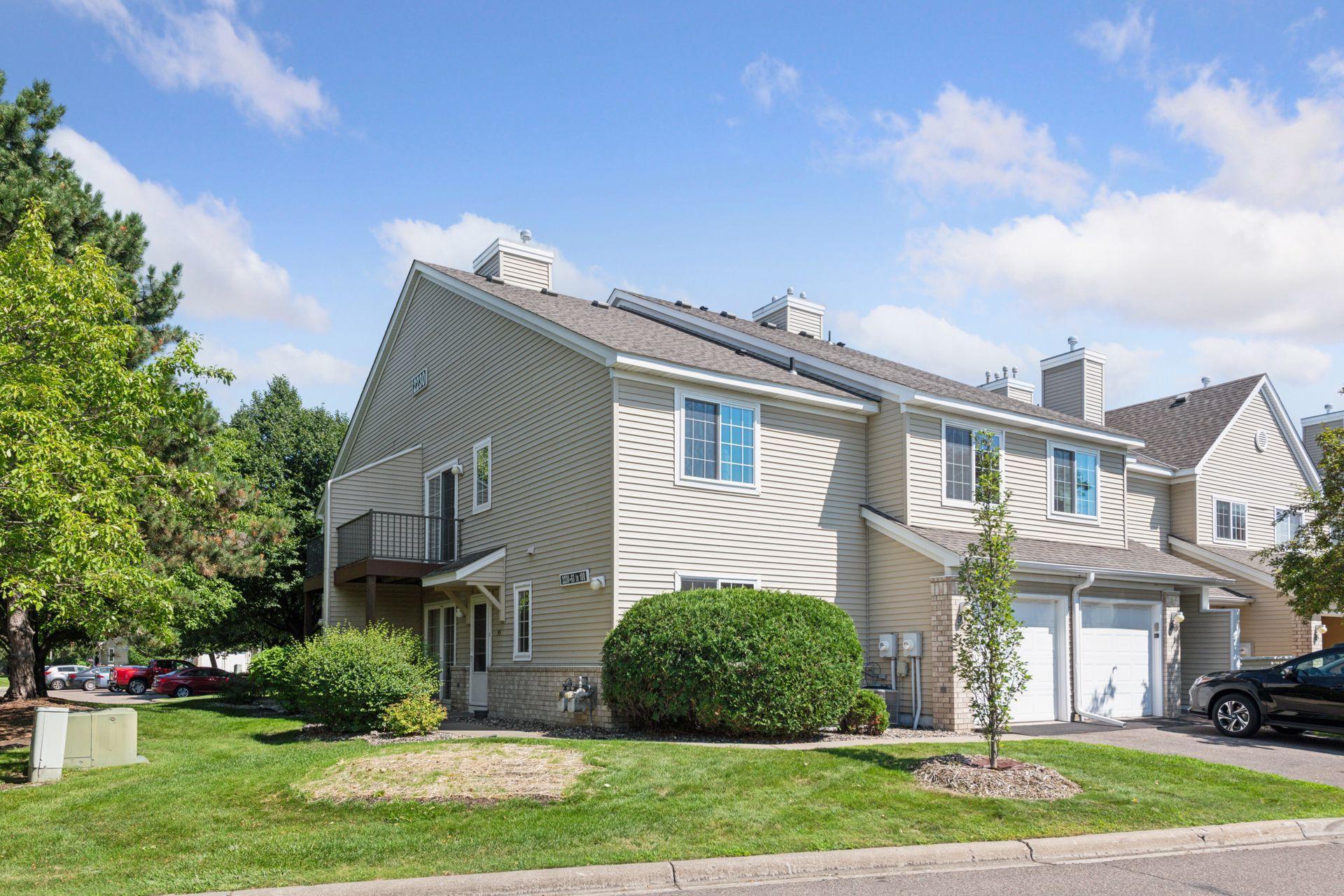 2230 Ranchview Lane N Unit: 93
