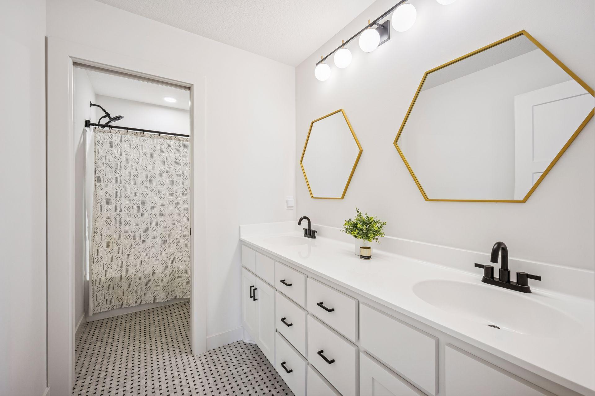 2348 Kester Avenue NE