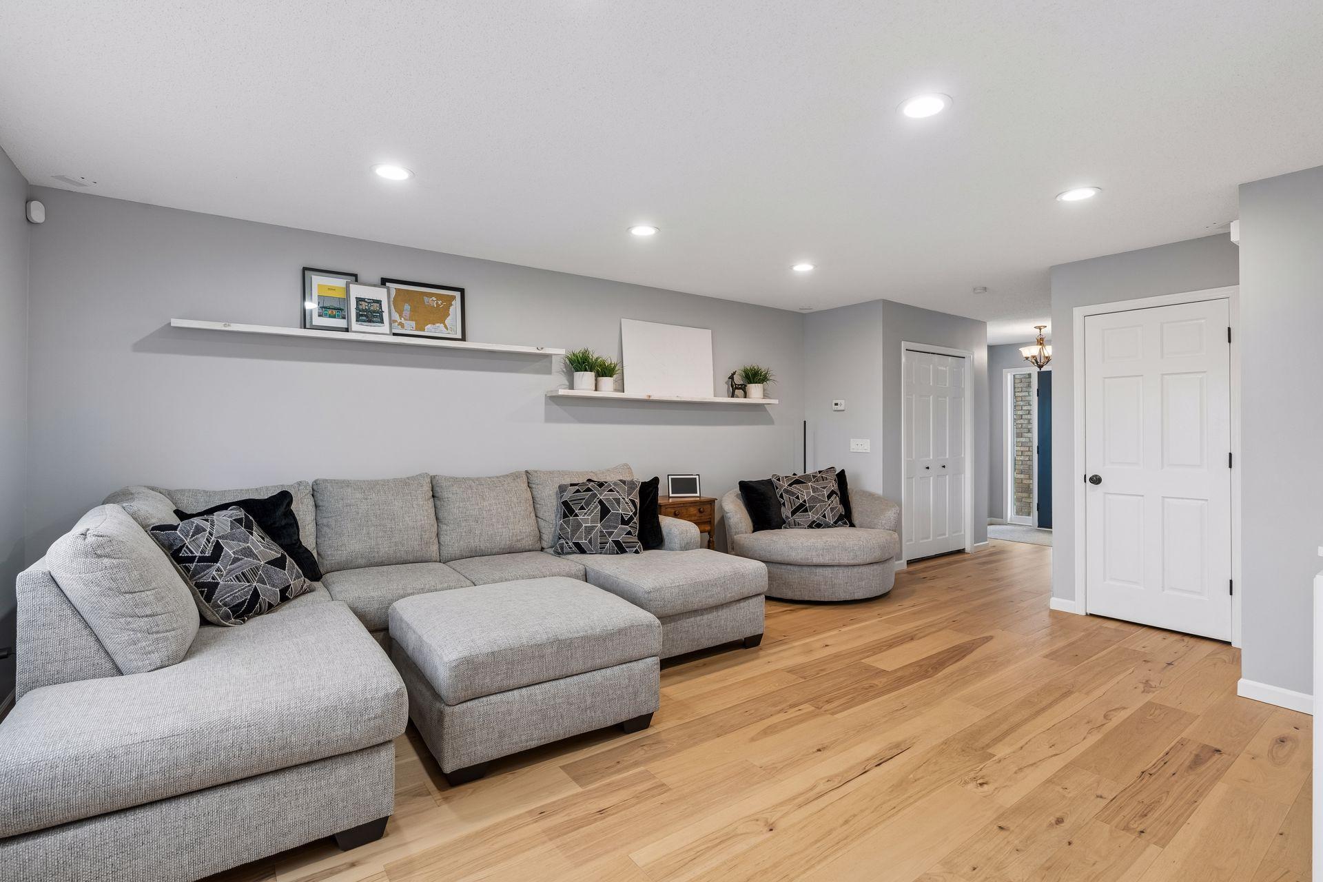 10849 Able Street NE