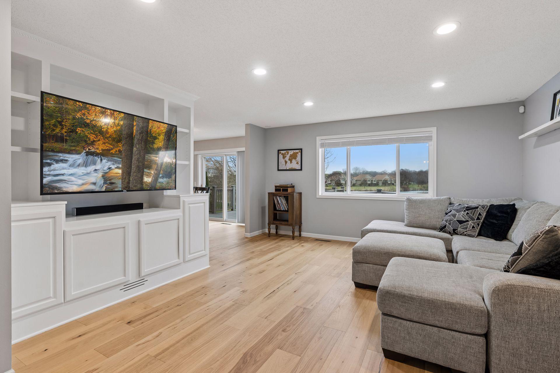 10849 Able Street NE