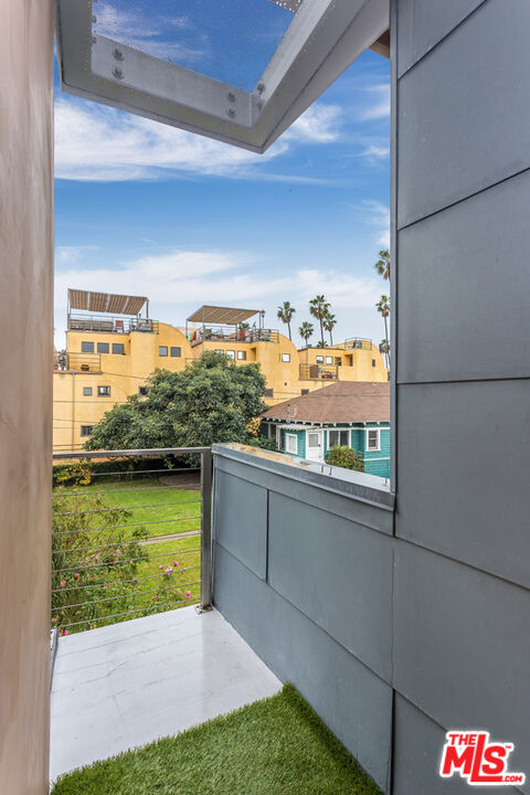 126 Pacific St Unit: 4