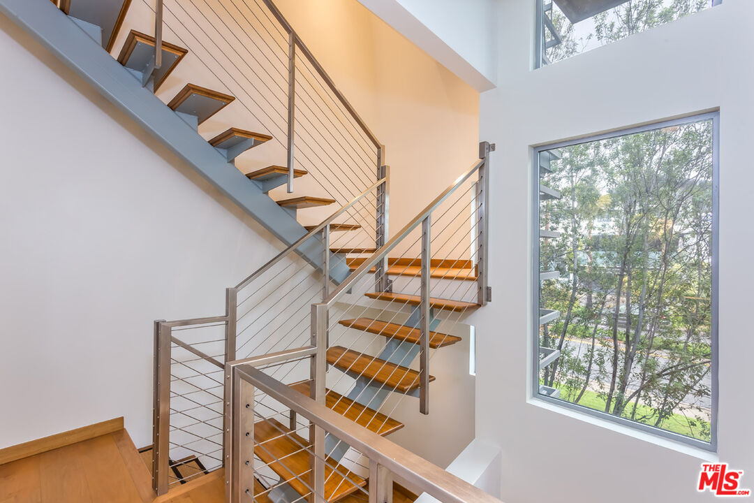 126 Pacific St Unit: 4