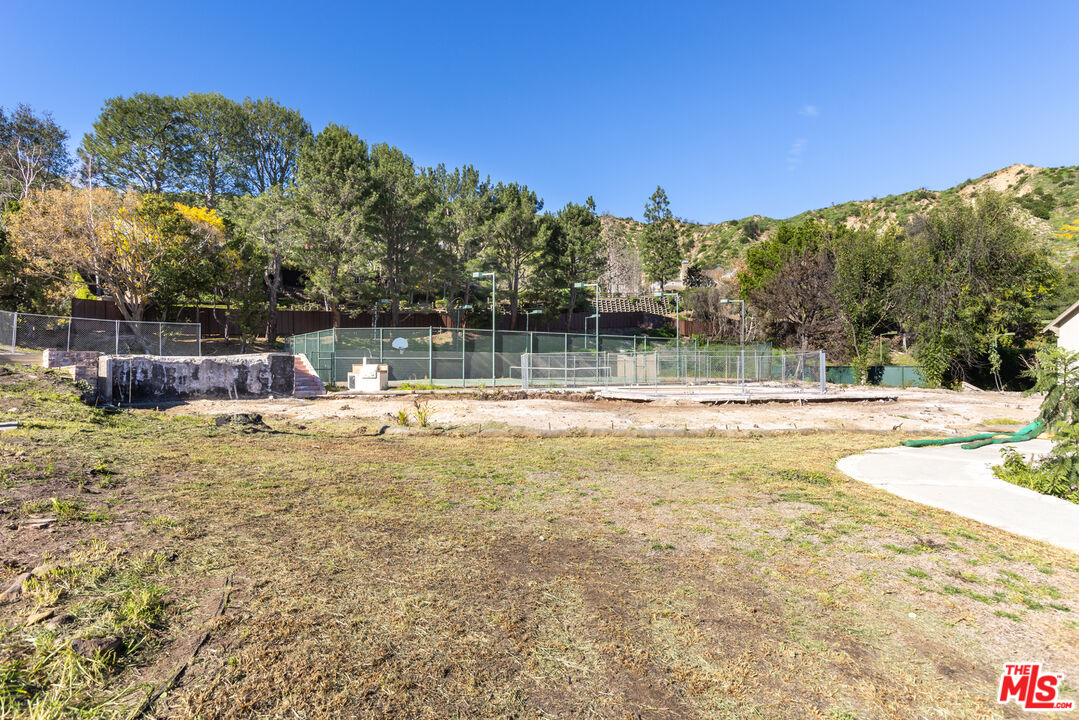 17706 Camino De Yatasto