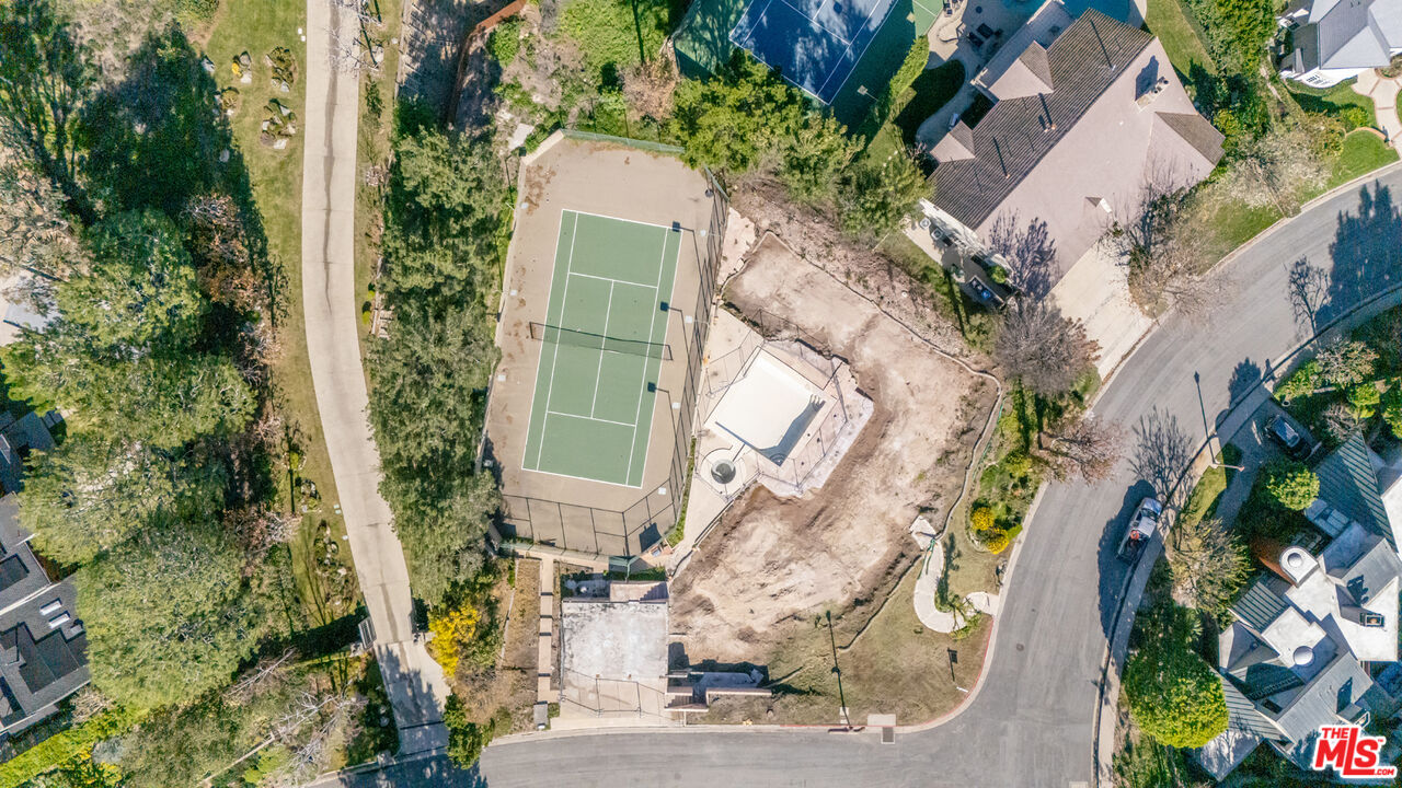 17706 Camino De Yatasto