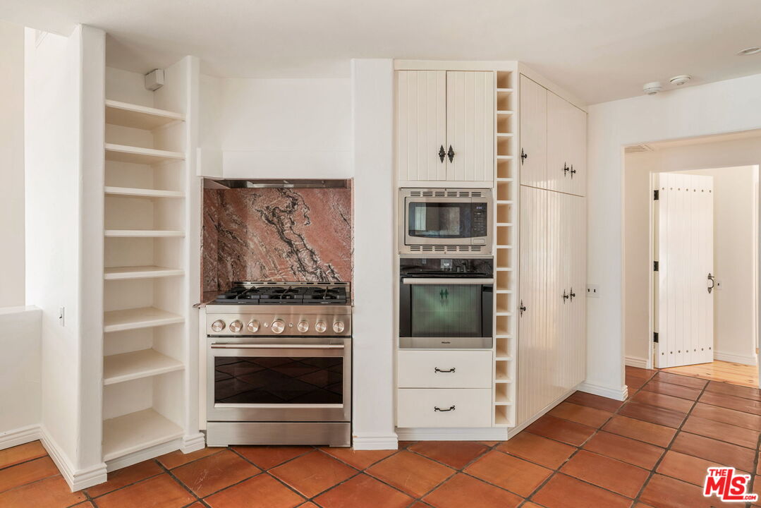 206 Bellino Dr