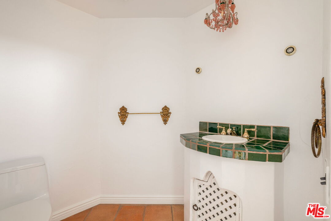 206 Bellino Dr