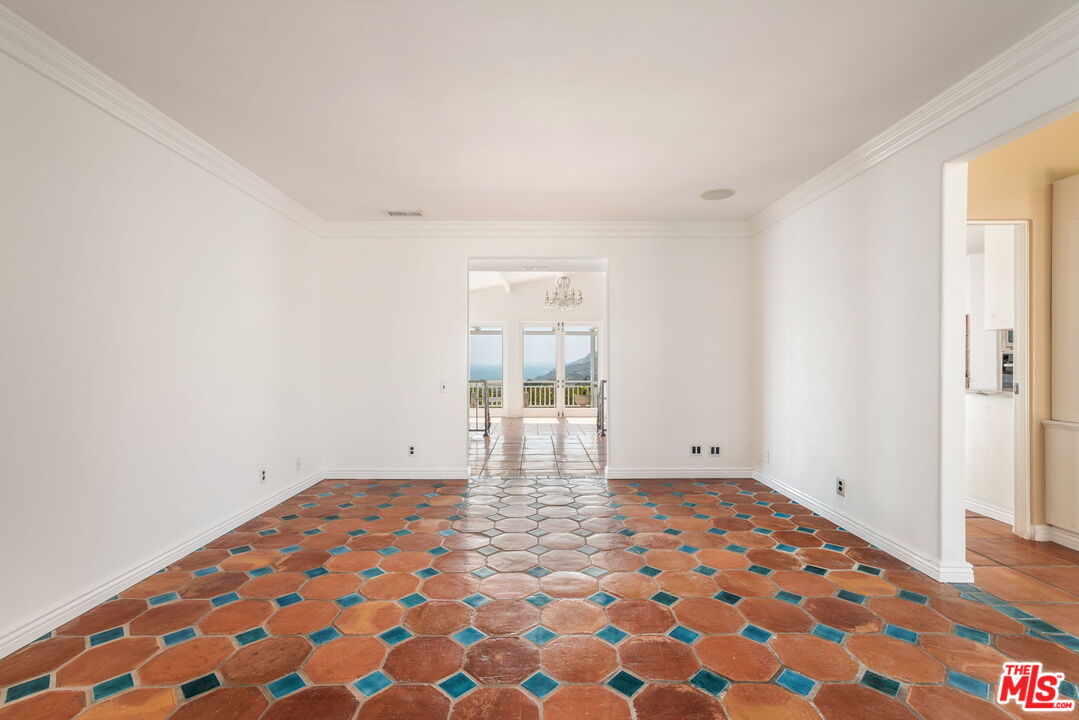 206 Bellino Dr