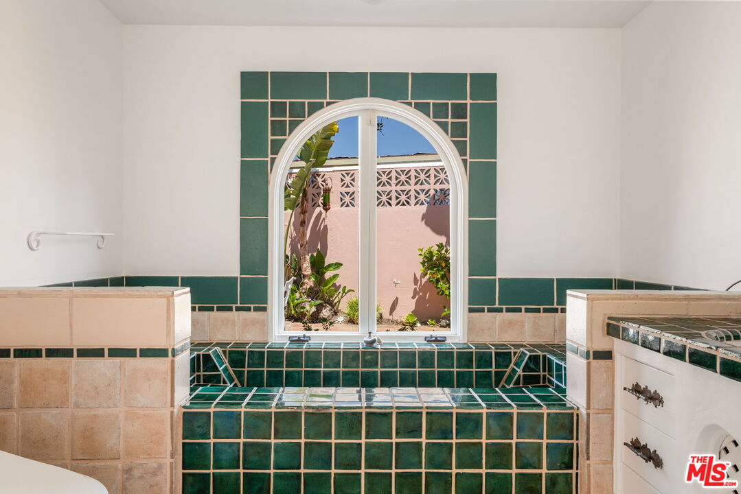 206 Bellino Dr