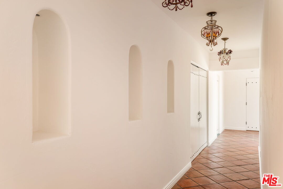 206 Bellino Dr