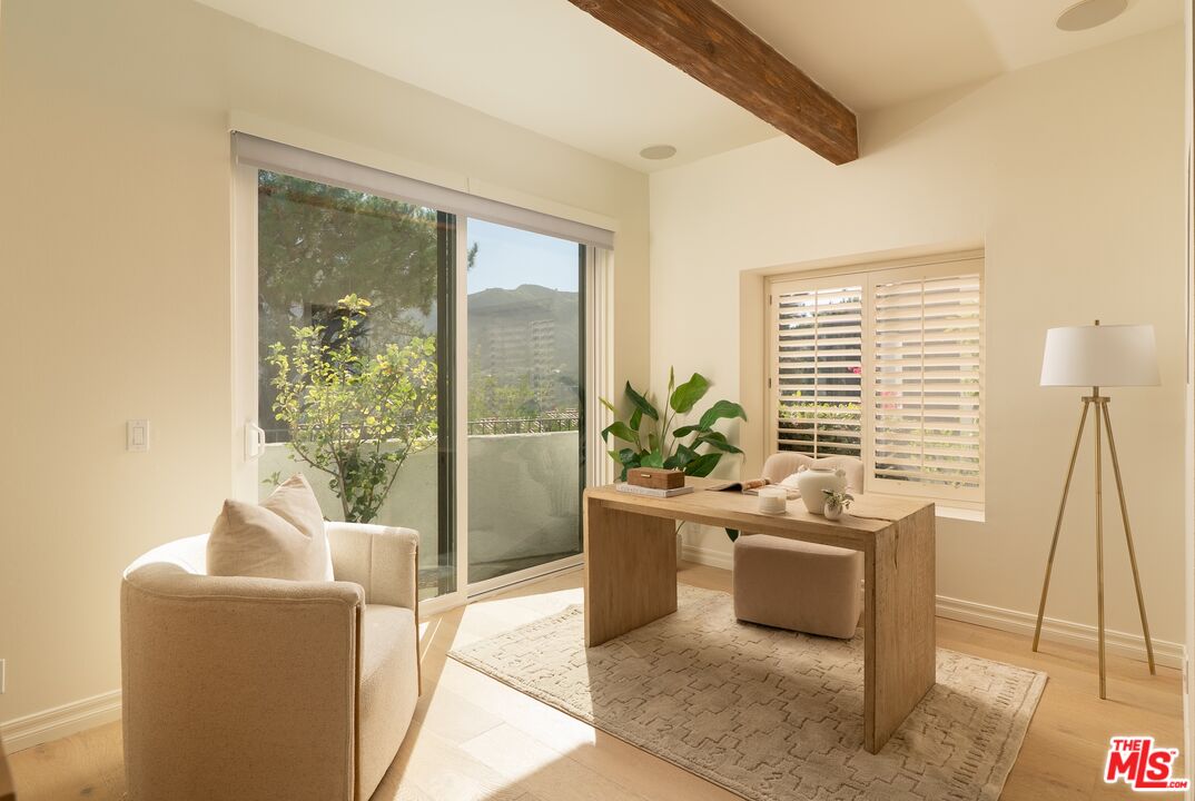 1692 Michael Ln