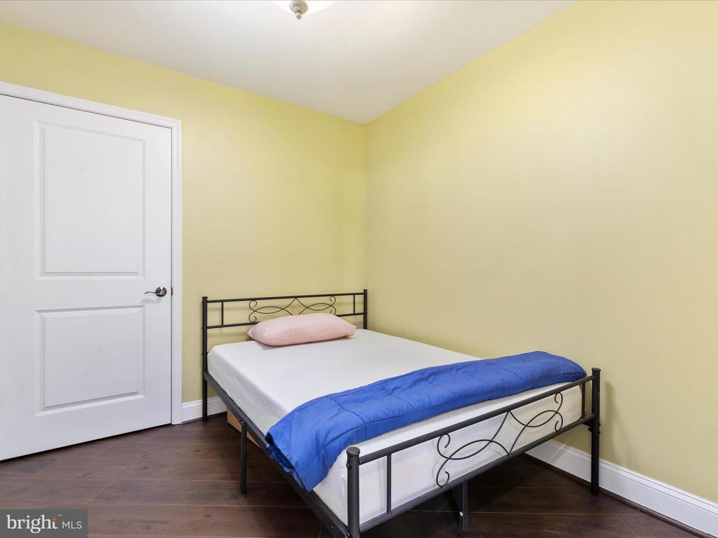 1390 KENYON STREET NW Unit: 707