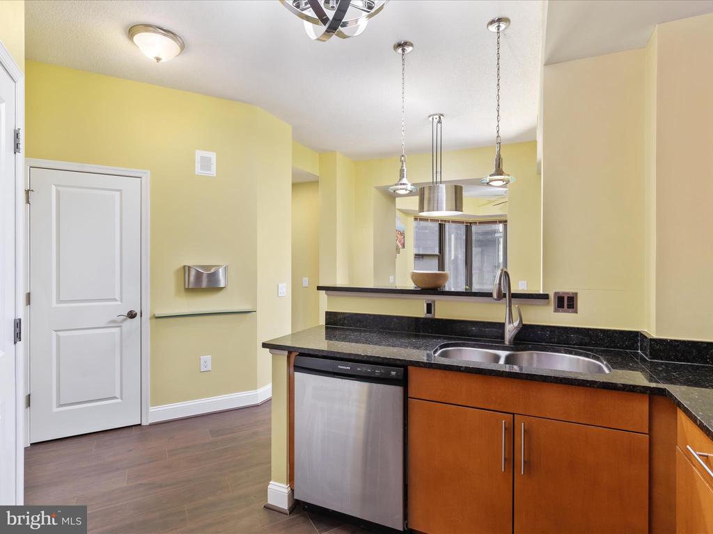 1390 KENYON STREET NW Unit: 707