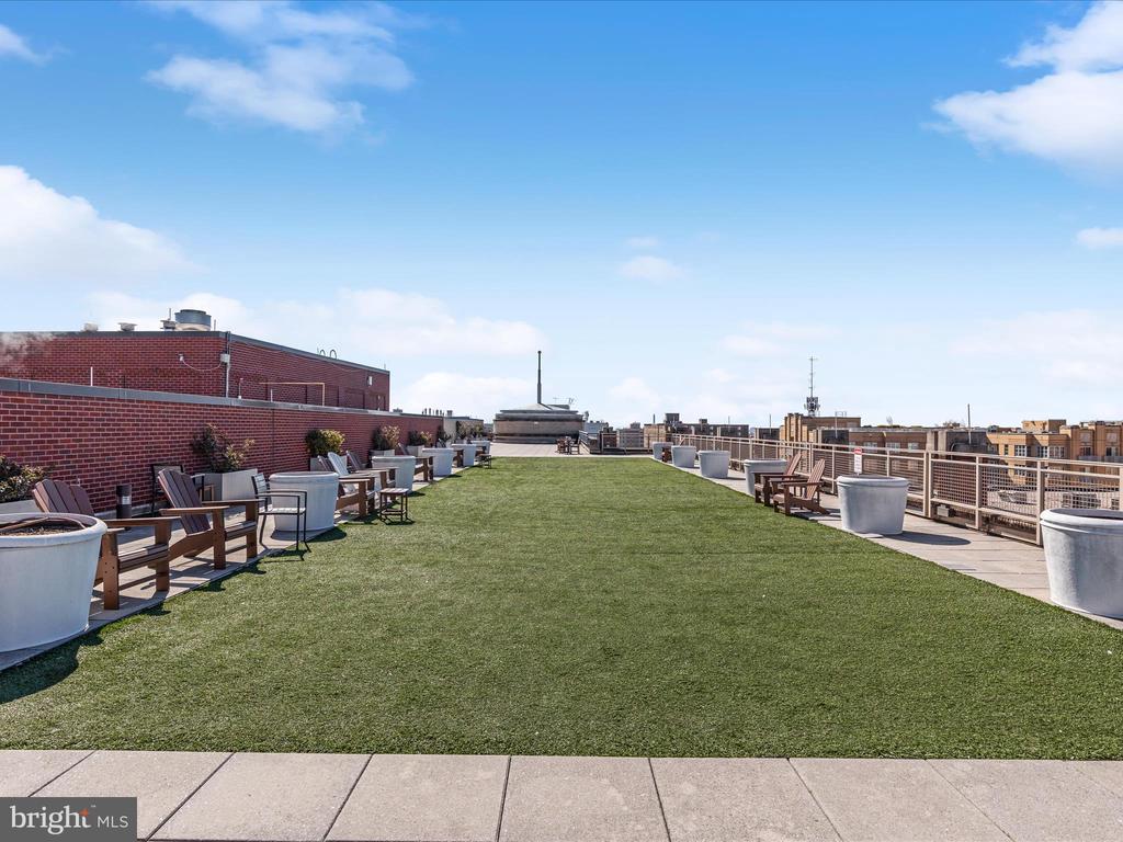 1390 KENYON STREET NW Unit: 707