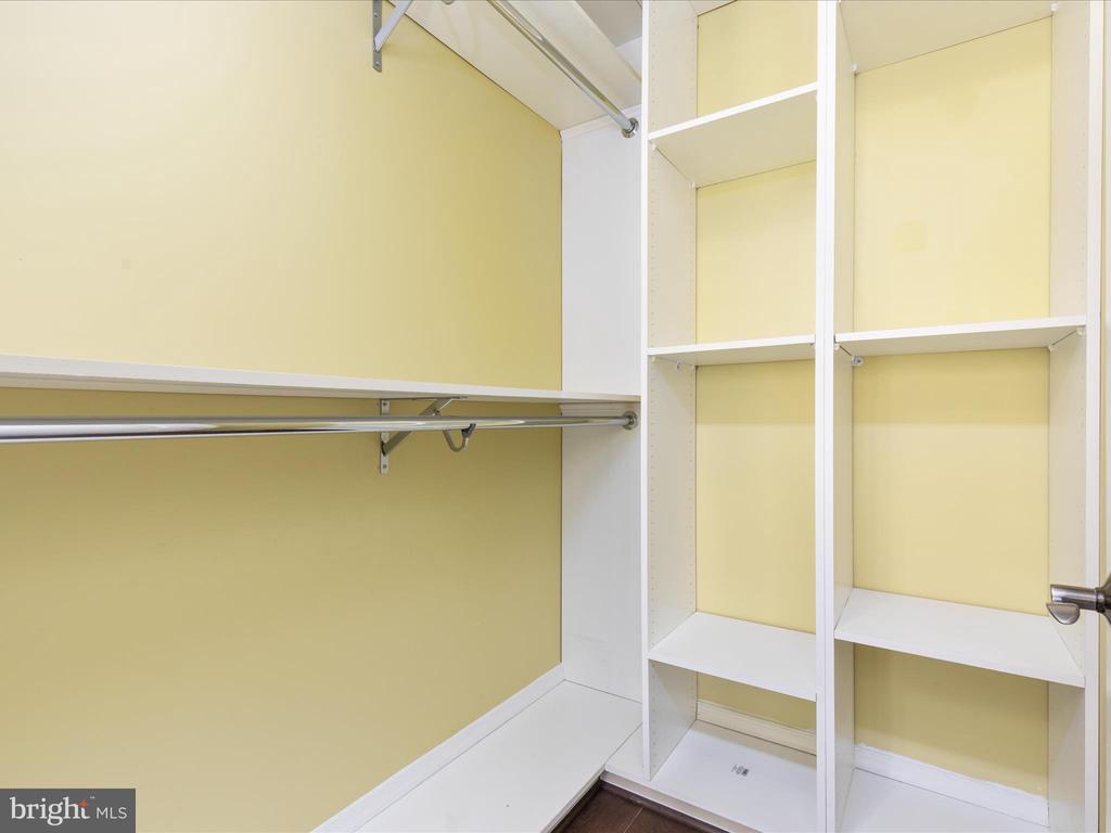 1390 KENYON STREET NW Unit: 707