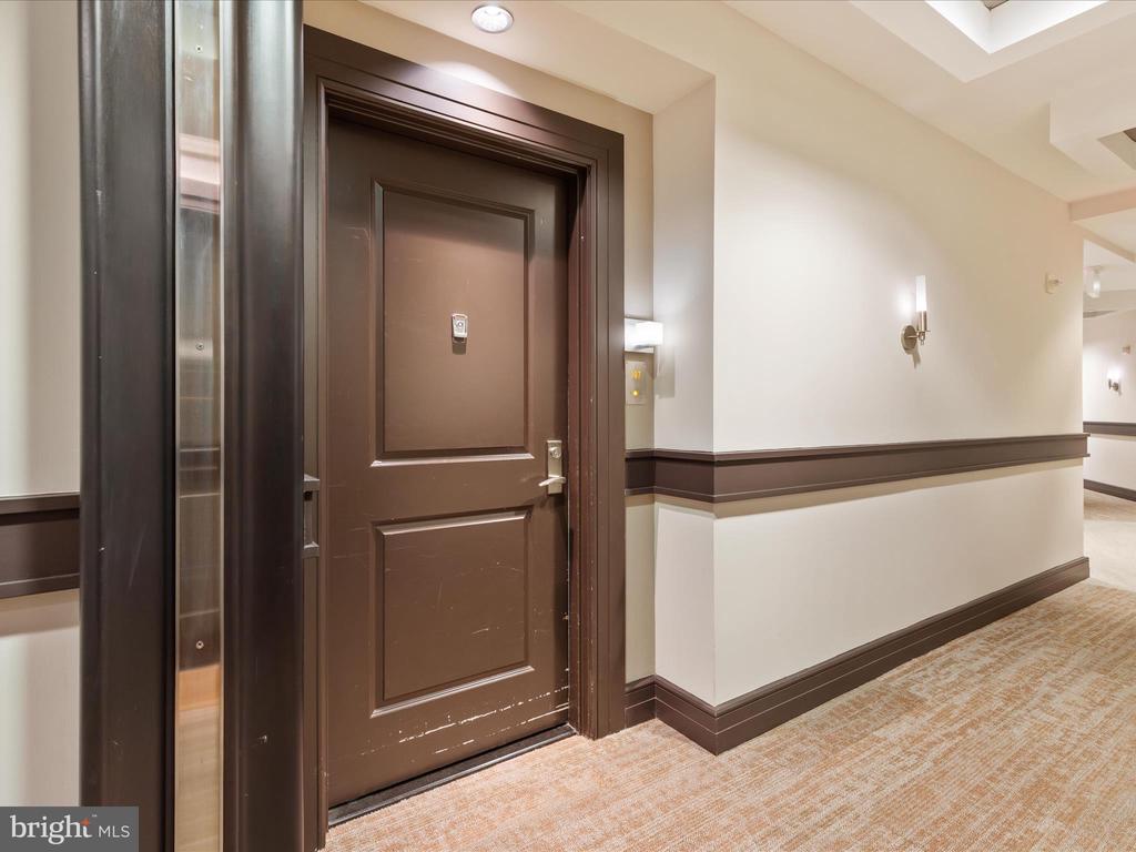 1390 KENYON STREET NW Unit: 707