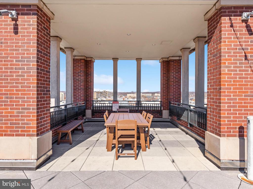 1390 KENYON STREET NW Unit: 707