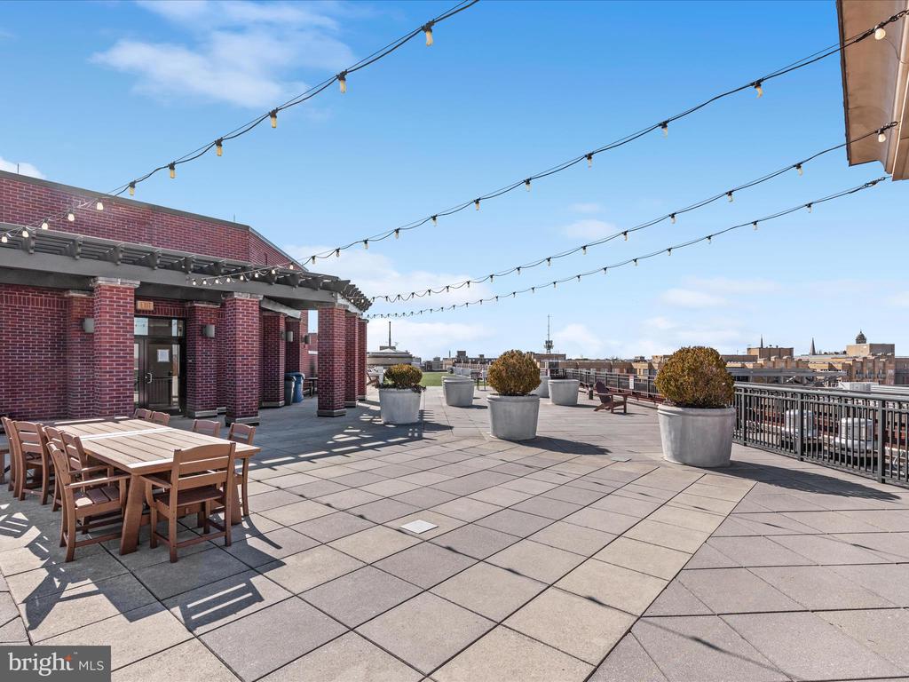 1390 KENYON STREET NW Unit: 707