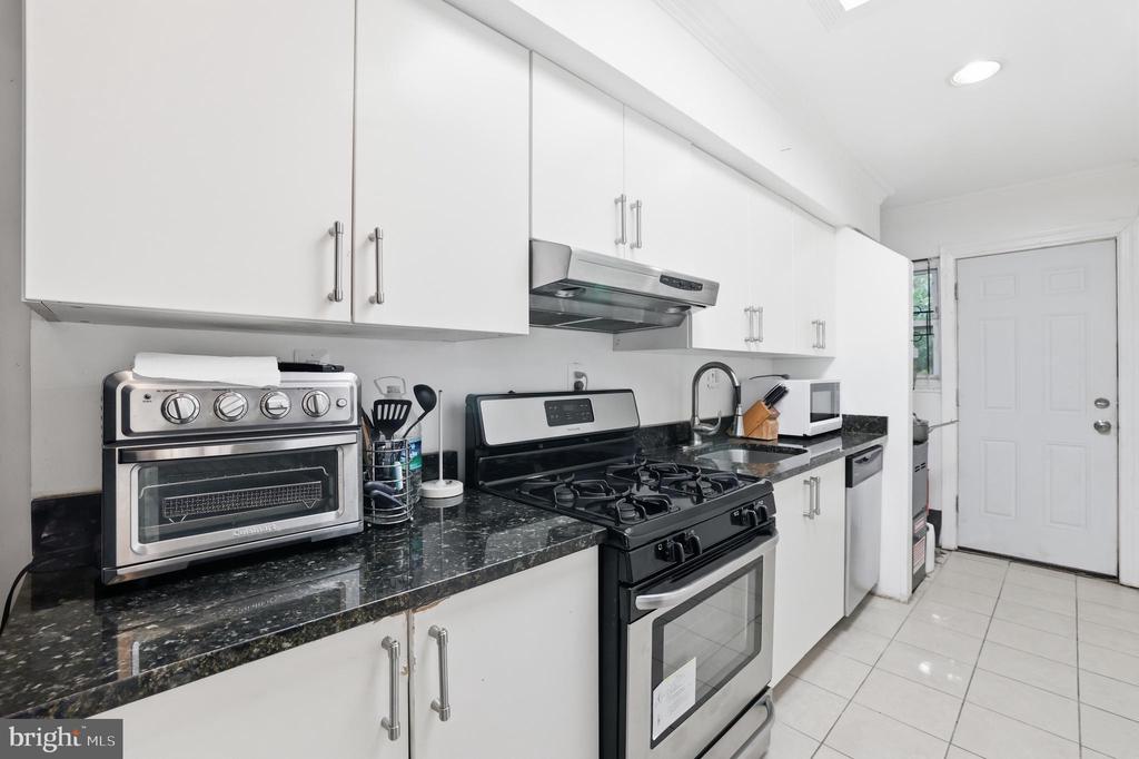 1701 MONTELLO AVENUE NE Unit: A