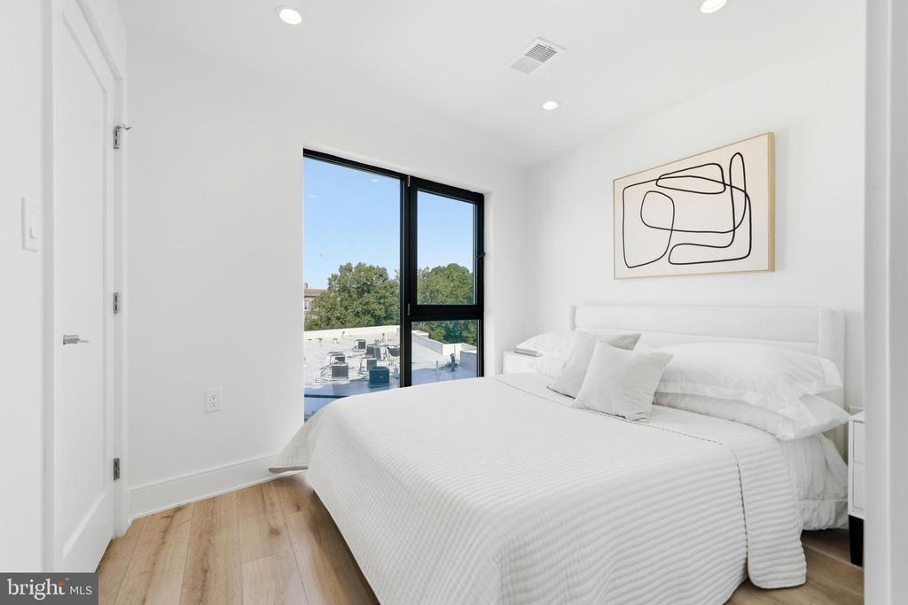 4328 GEORGIA AVENUE NW Unit: 401