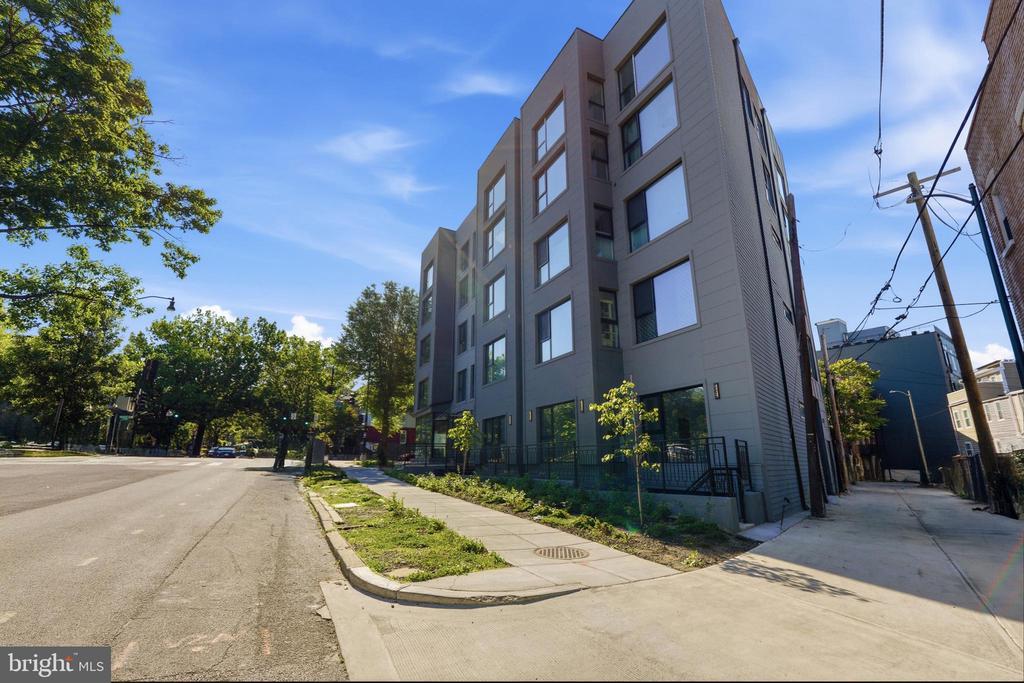 4328 GEORGIA AVENUE NW Unit: 401