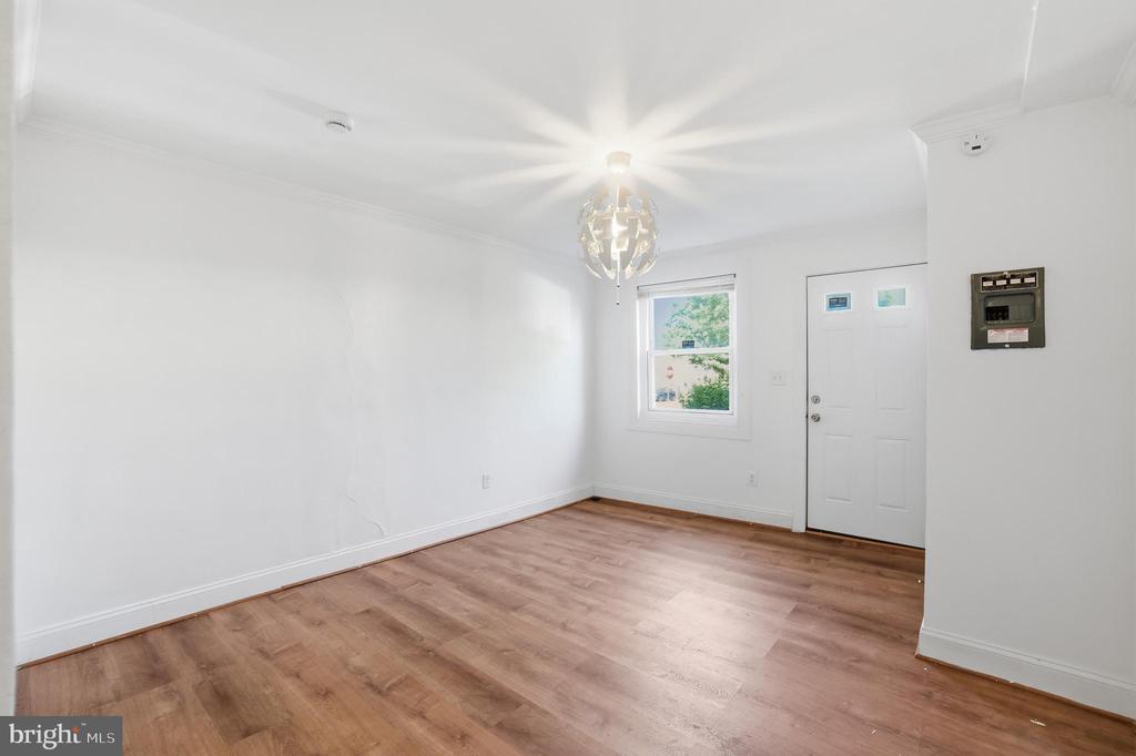1701 MONTELLO AVENUE NE Unit: B