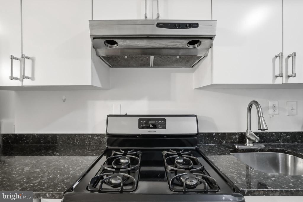1701 MONTELLO AVENUE NE Unit: B