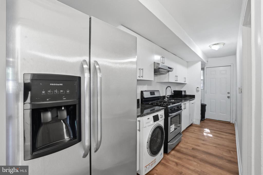 1701 MONTELLO AVENUE NE Unit: B