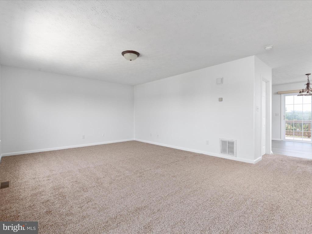 111 LIGHTHOUSE LANE