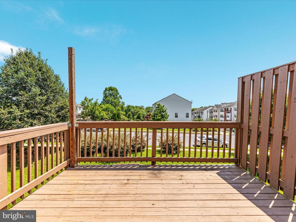 111 LIGHTHOUSE LANE