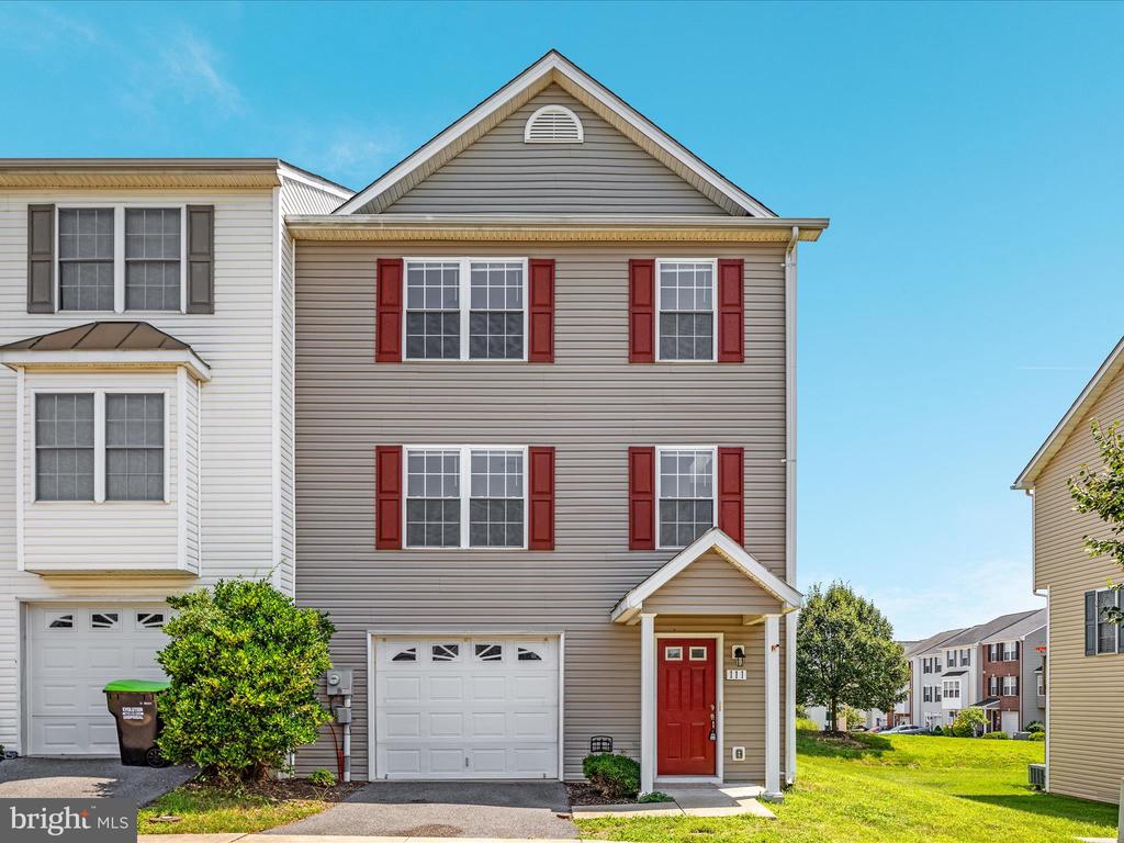 111 LIGHTHOUSE LANE