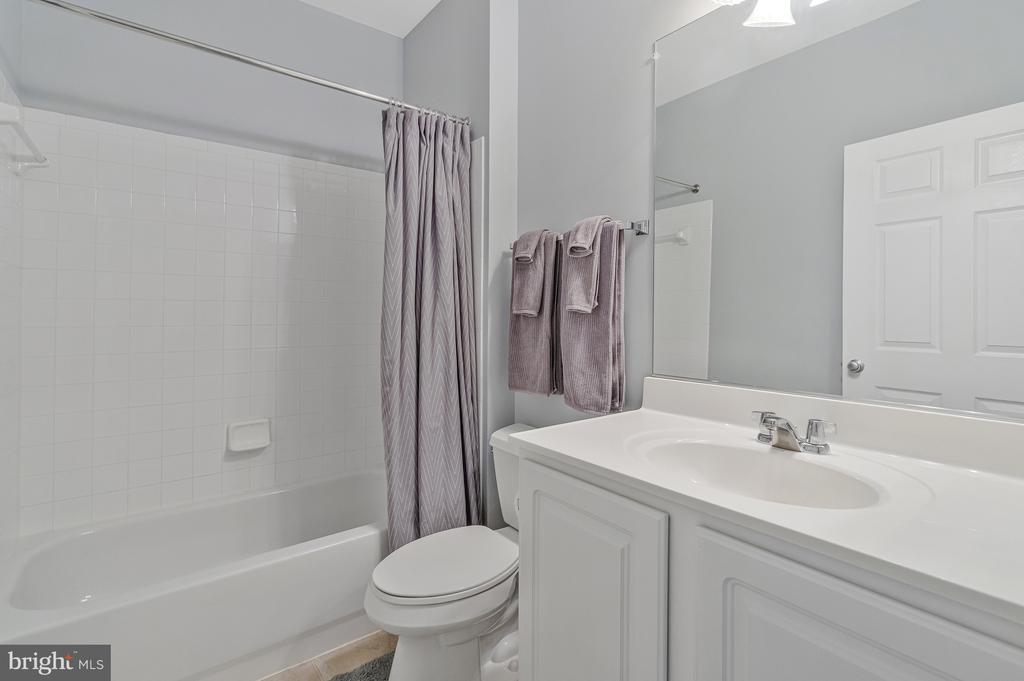 22773 FOUNTAIN GROVE SQUARE