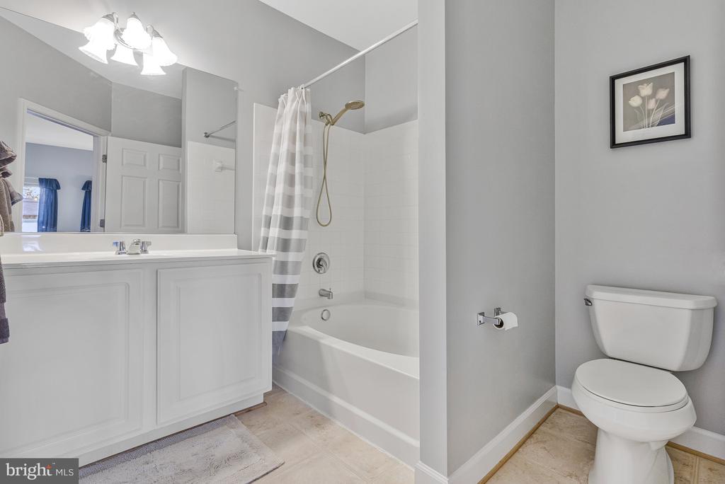 22773 FOUNTAIN GROVE SQUARE