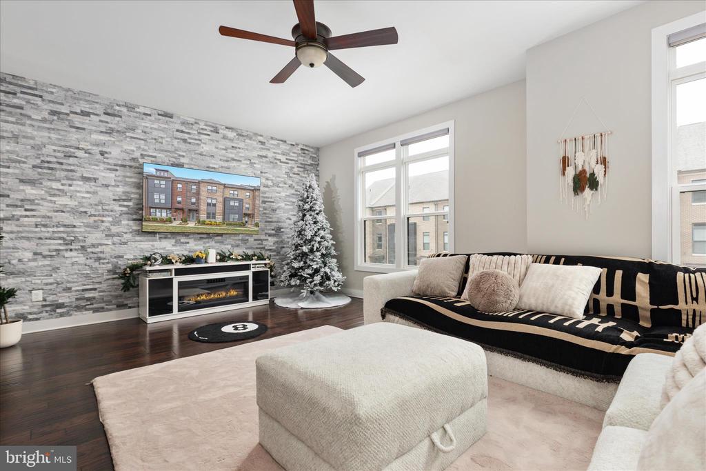 44735 MEDWAY TERRACE