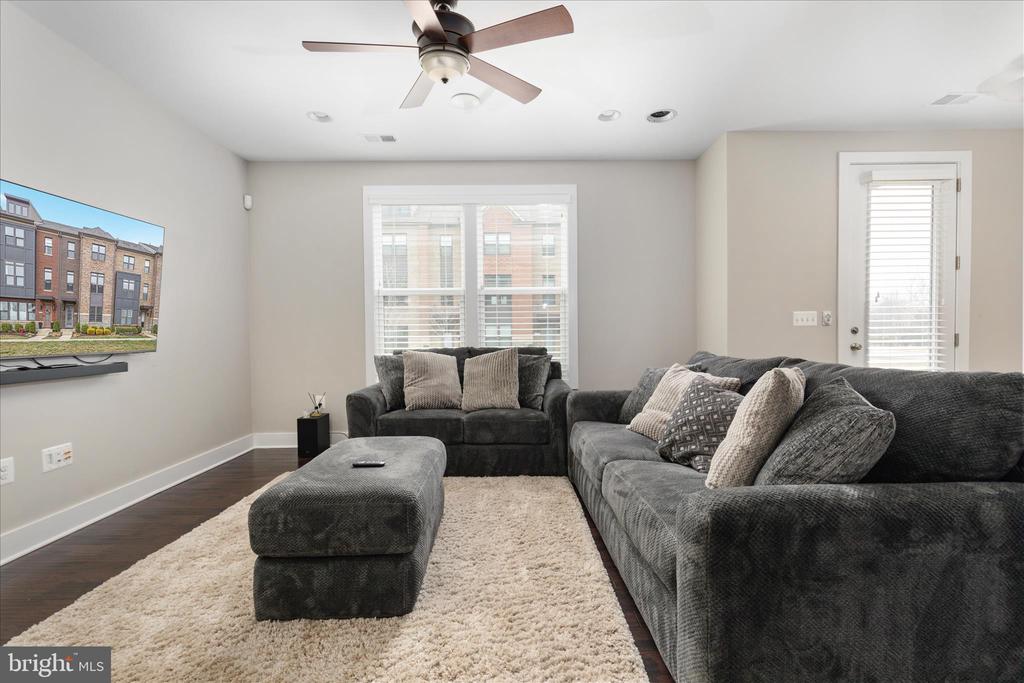 44735 MEDWAY TERRACE