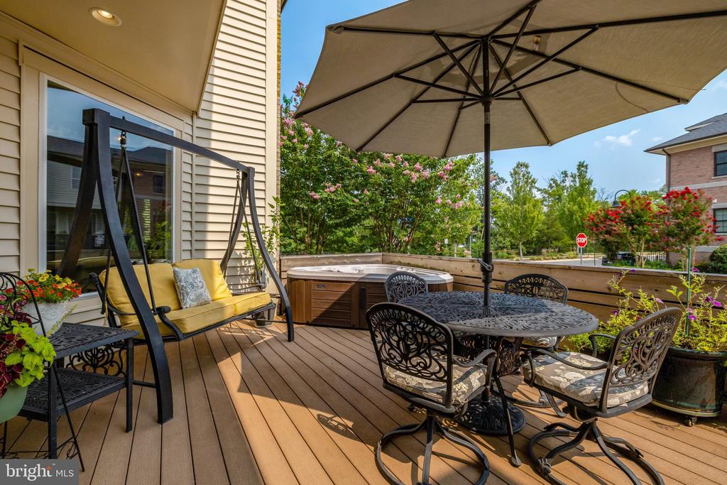 20405 SAVIN HILL DRIVE