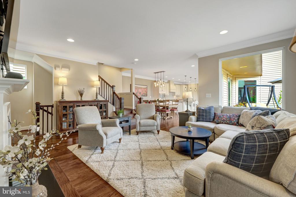 20405 SAVIN HILL DRIVE