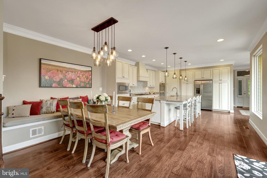 20405 SAVIN HILL DRIVE