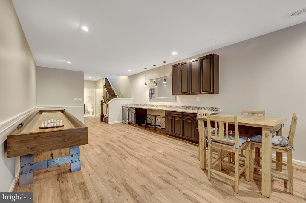 20405 SAVIN HILL DRIVE