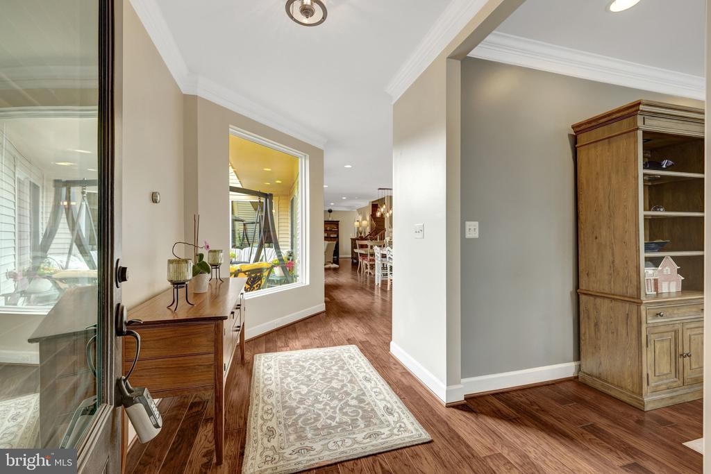 20405 SAVIN HILL DRIVE