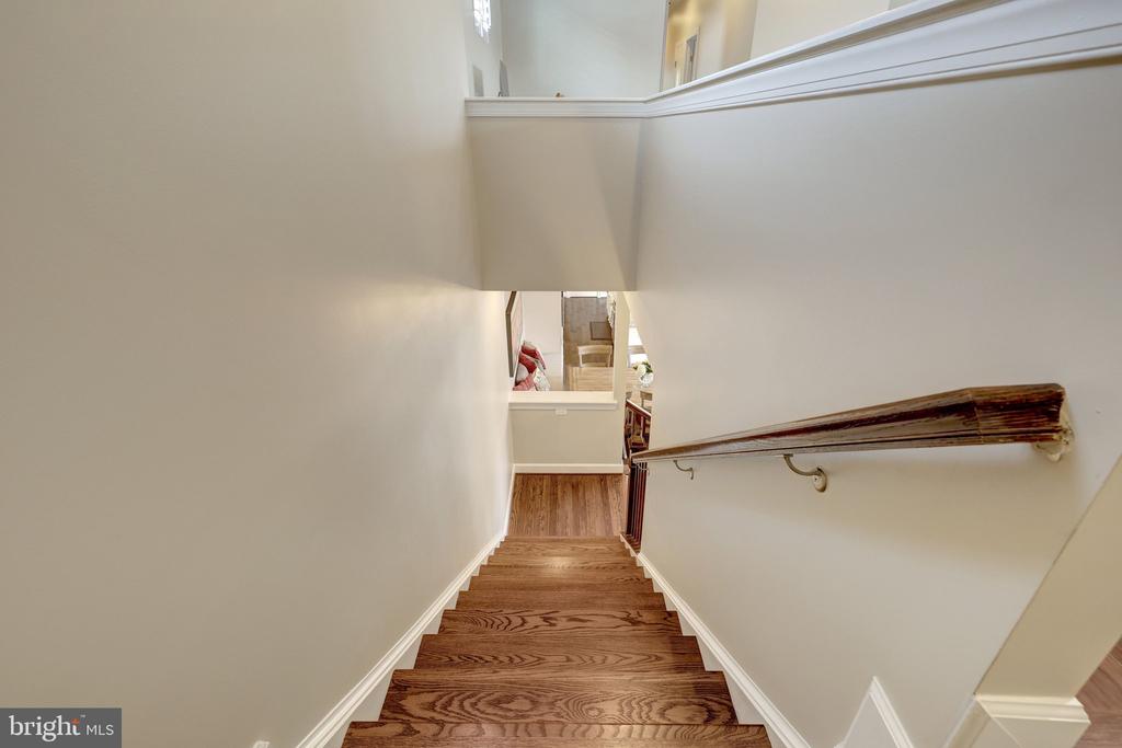 20405 SAVIN HILL DRIVE