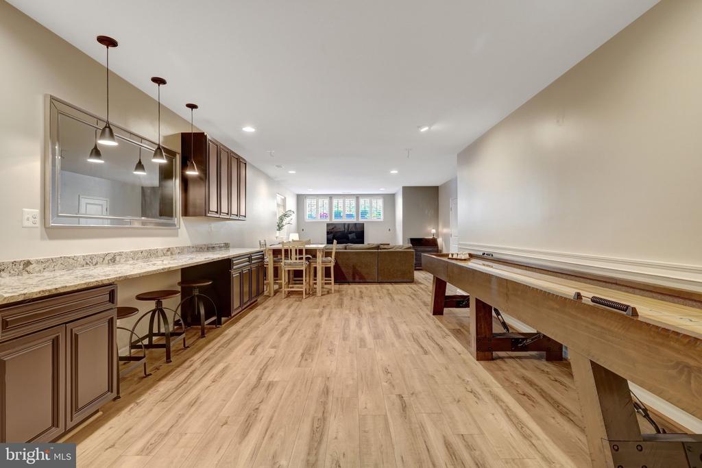 20405 SAVIN HILL DRIVE