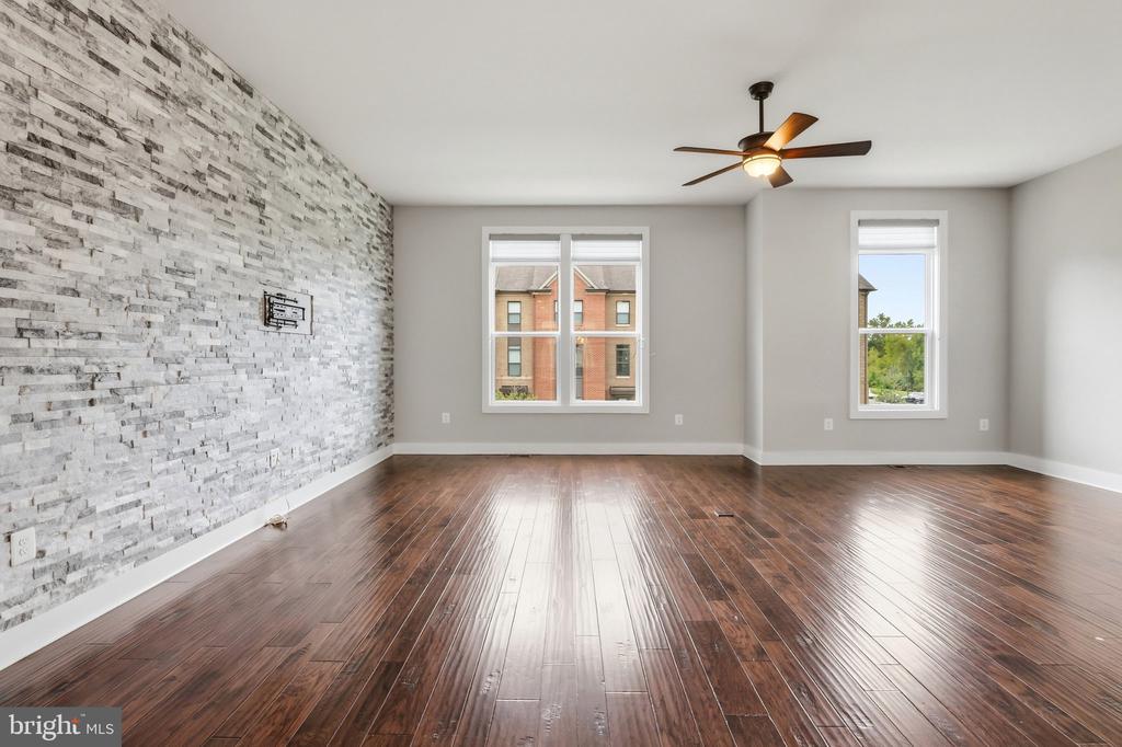 44735 MEDWAY TERRACE