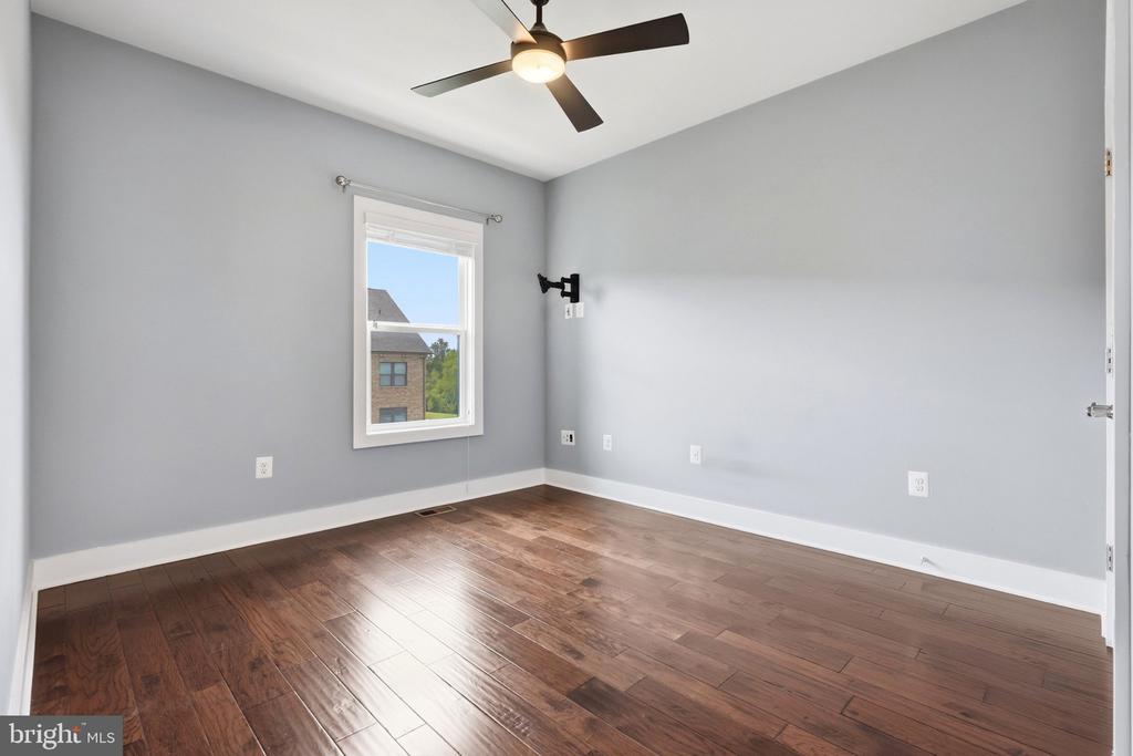 44735 MEDWAY TERRACE