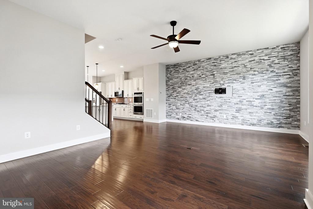 44735 MEDWAY TERRACE